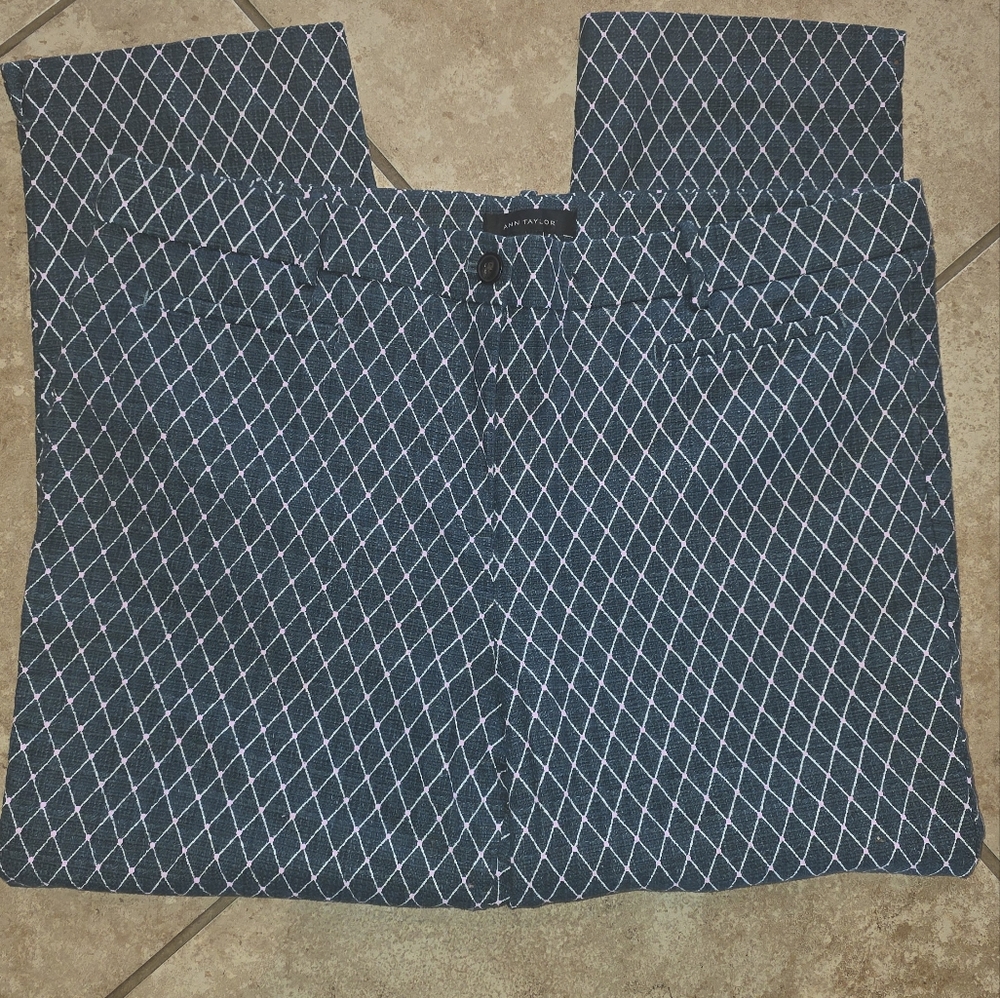Ann Taylor Navy and White Diamond-Grid Skirt with Pink Accents